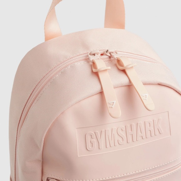 Gymshark Soft Pink Women's Backpack like New!!!           Make offer!!! - Picture 2 of 5